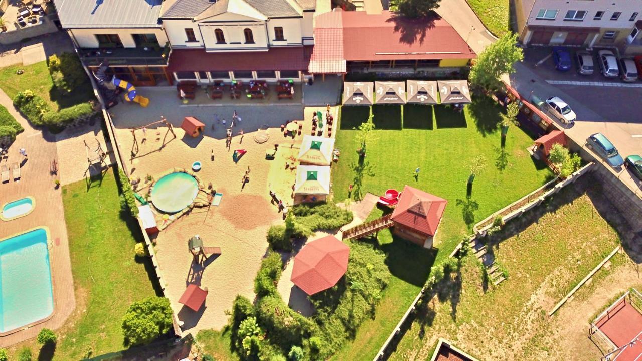 Apartmany Bejby Turnov Bagian luar foto