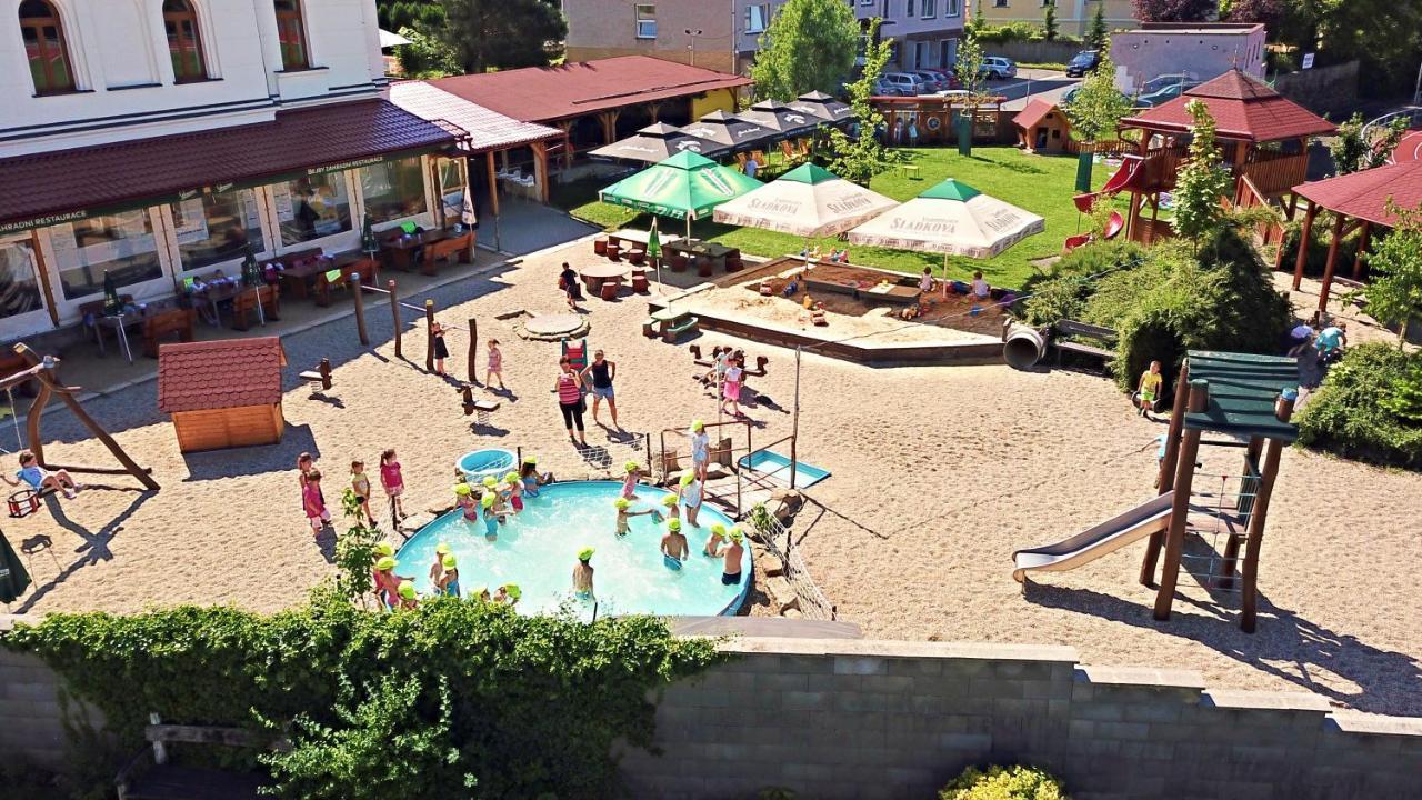Apartmany Bejby Turnov Bagian luar foto
